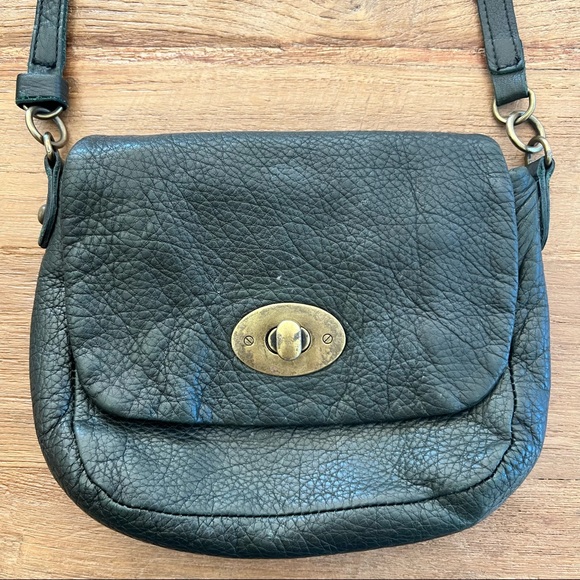 VINTAGE • ROOTS • Black Leather Crossbody Purse - Picture 3 of 8